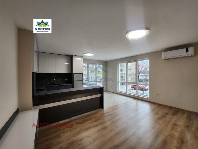 Продава  3-стаен град Пазарджик , Запад , 104 кв.м | 87411866