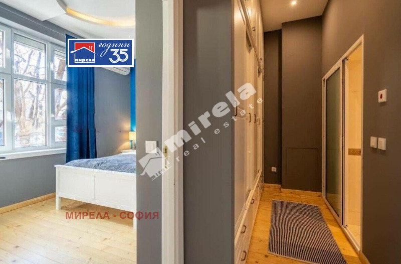 Продава 3-СТАЕН, гр. София, Център, снимка 2 - Апартаменти - 53504684