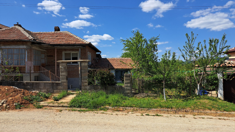 Продава КЪЩА, с. Аспарухово, област Варна, снимка 9 - Къщи - 42812916
