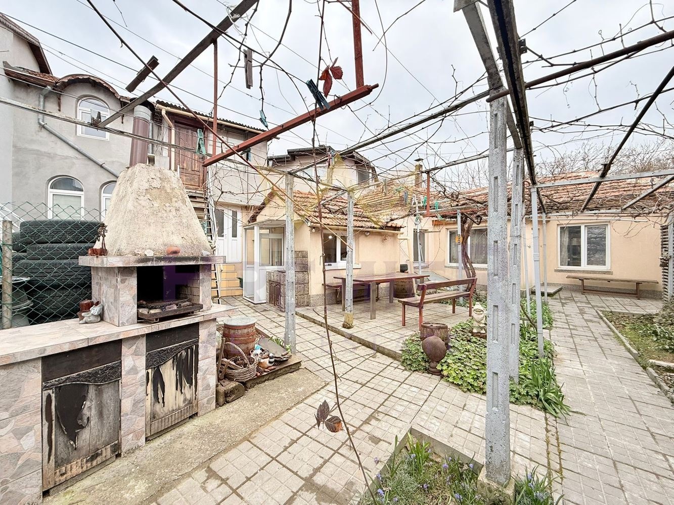 Продава КЪЩА, гр. Добрич, Пинета, снимка 3 - Къщи - 53997116