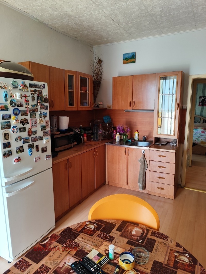 Продава  3-стаен област Велико Търново , гр. Горна Оряховица , 67 кв.м | 56862901 - изображение [2]