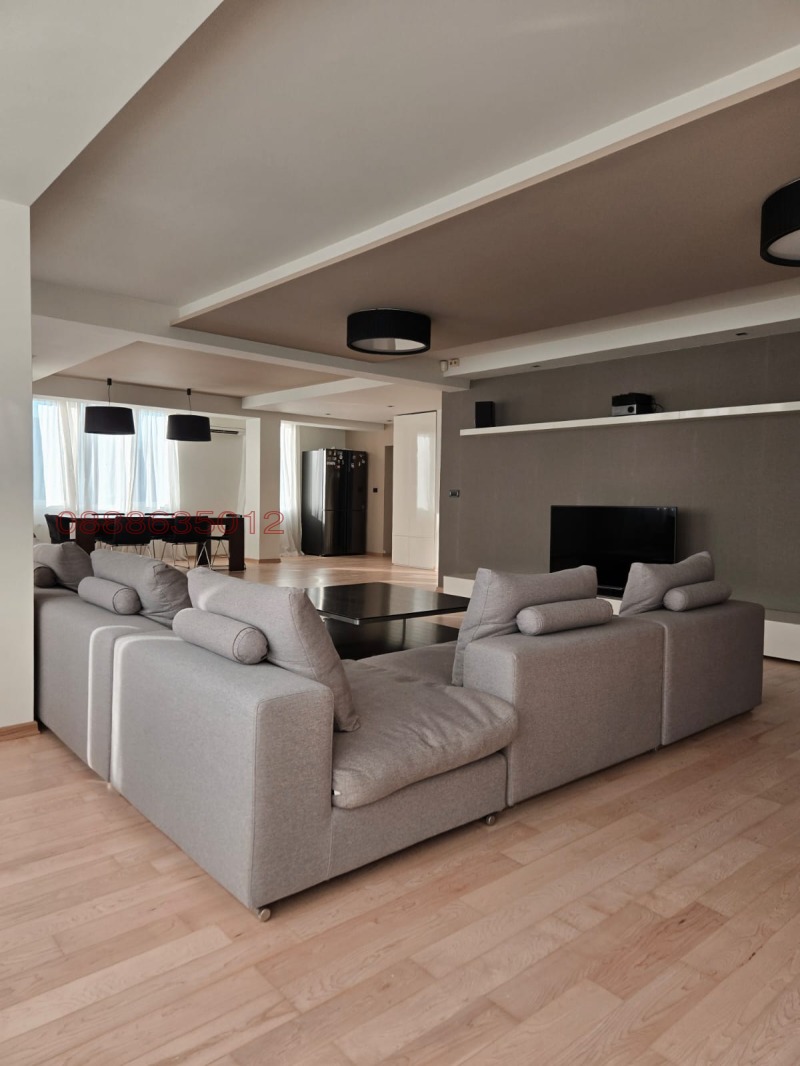 Продава 4-СТАЕН, град София, Стрелбище • 850000 € / 1662455.50 лв. • 12977287 1