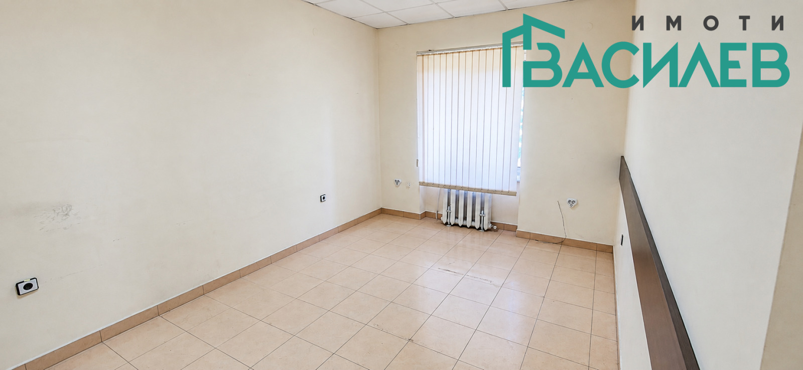 Продава МНОГОСТАЕН, гр. Перник, Изток