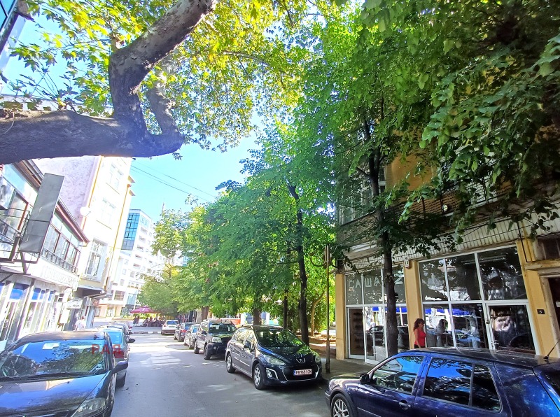 Продава  Многостаен област Пловдив , гр. Асеновград , 130 кв.м | 17885378