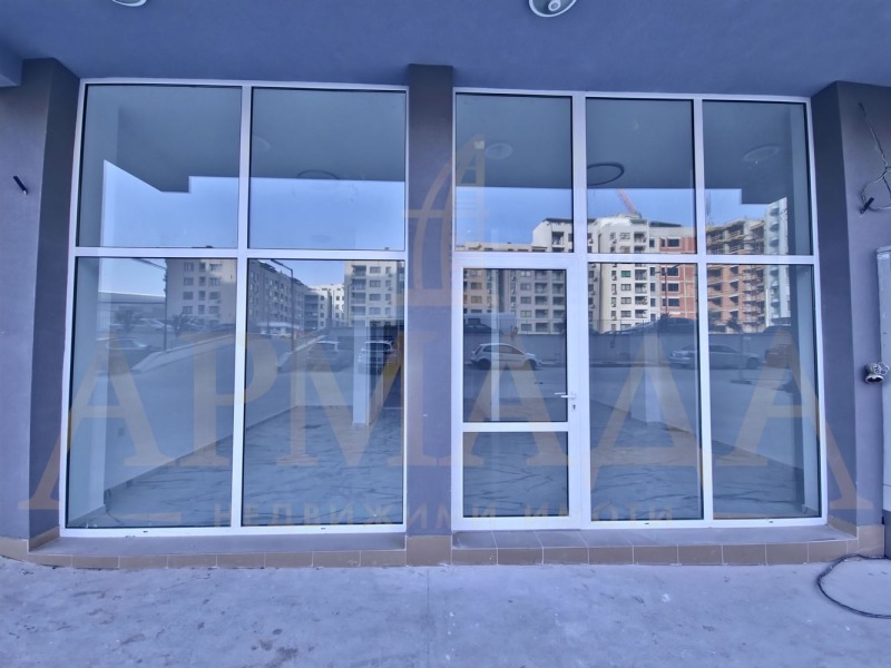 En venta  Comercio Plovdiv , Sadiyski , 75 metros cuadrados | 33500538 - imagen [2]