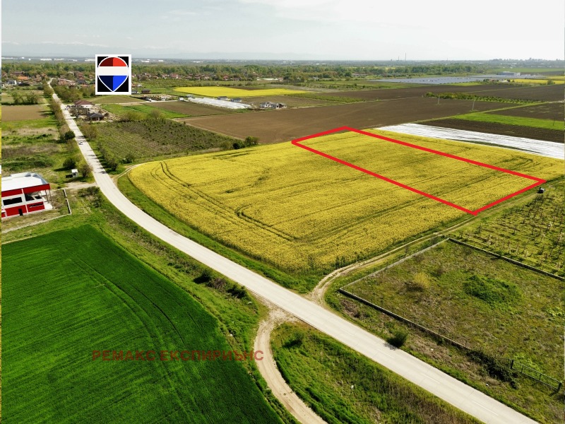 Продава ПАРЦЕЛ в област Пловдив, с. Оризари - 8397 кв.м / 126 000 € » 246 434.58 лв., РЕМАКС ЕКСПИРИЪНС
