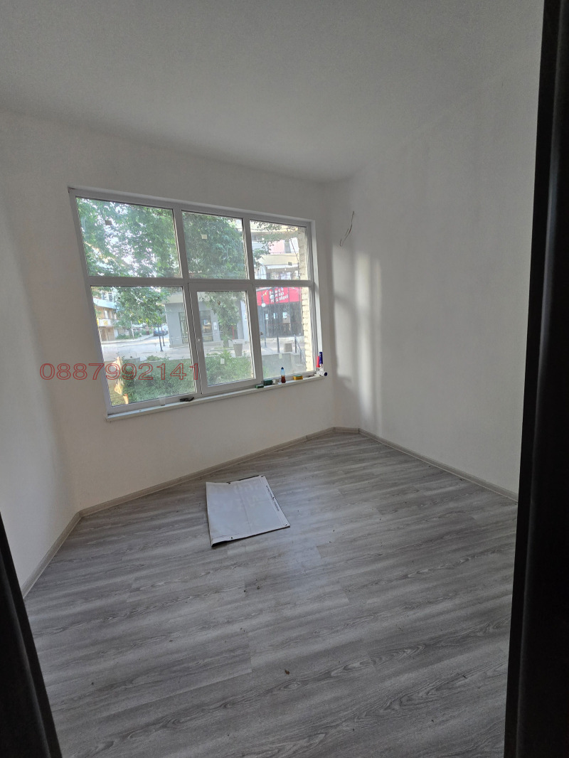 Na prodej  3+ ložnice Jambol , Centar , 67 m2 | 66670017 - obraz [9]