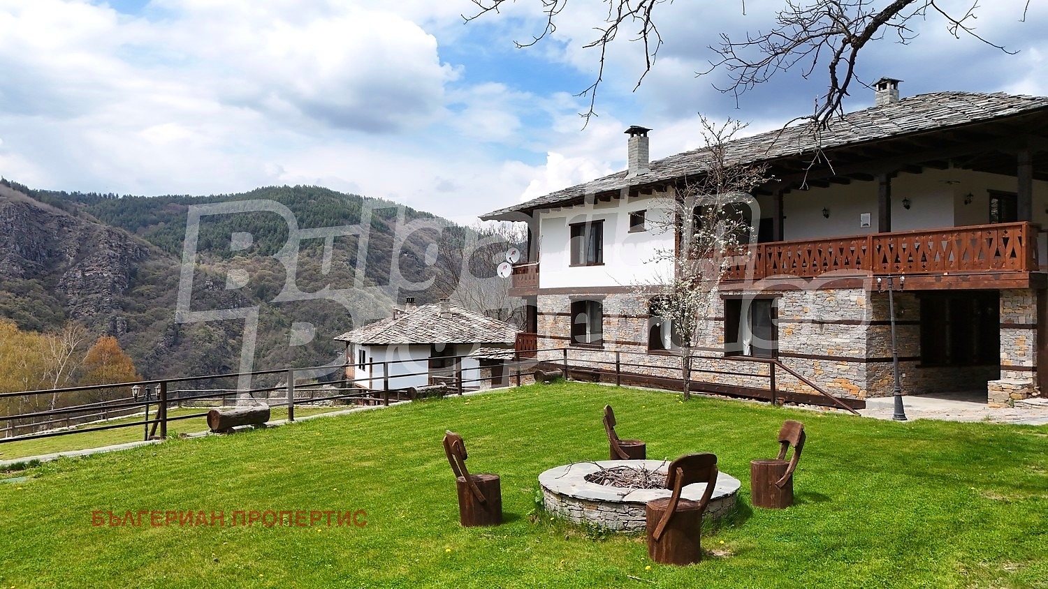 Продава КЪЩА, с. Ковачевица, област Благоевград, снимка 2 - Къщи - 55522976