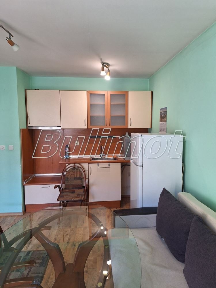 Продава 2-СТАЕН, гр. Варна, Колхозен пазар, снимка 1 - Aпартаменти - 47340084