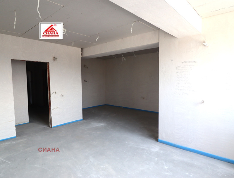 À venda  2 quartos Ruse , Centar , 131 m² | 16385810