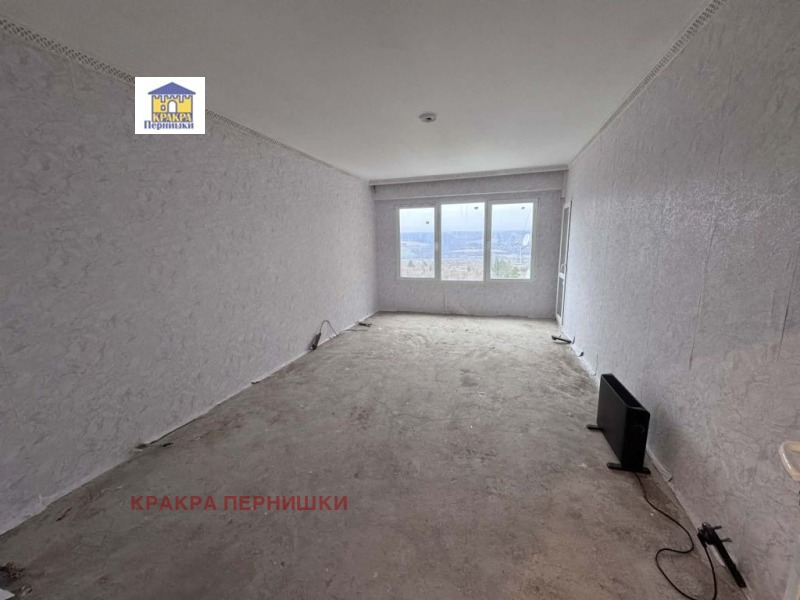 Продава 3-СТАЕН, гр. Радомир, област Перник, снимка 8 - Апартаменти - 52653265