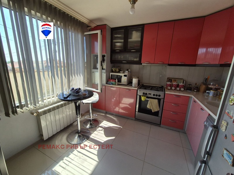 Te koop  Huis regio Razgrad , Kubrat , 222 m² | 49046121 - afbeelding [6]