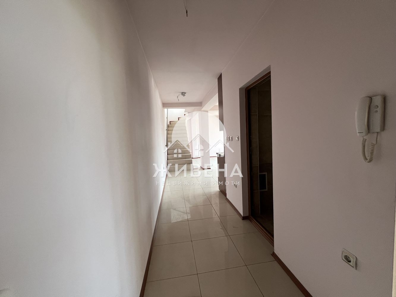 Продава 4-СТАЕН, гр. Варна, Център, снимка 9 - Апартаменти - 54612208