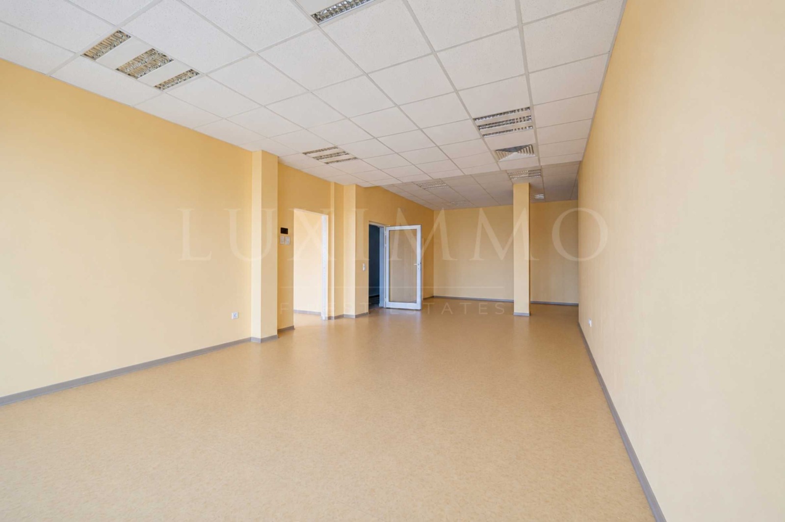 Продава МАГАЗИН, гр. София, Люлин 1