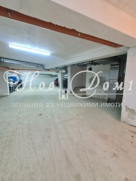 Паркомясто град Варна, Колхозен пазар