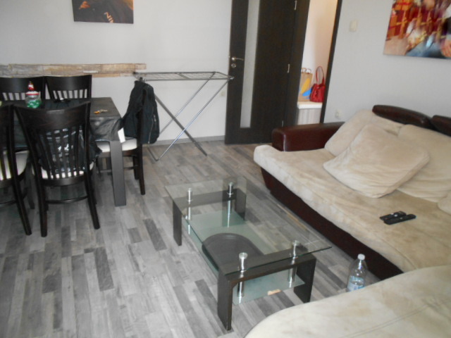 Продава 2-СТАЕН, гр. Монтана, Широк център, снимка 4 - Апартаменти - 54134594