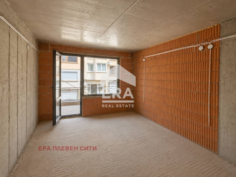 Продава 2-СТАЕН, гр. Плевен, Широк център