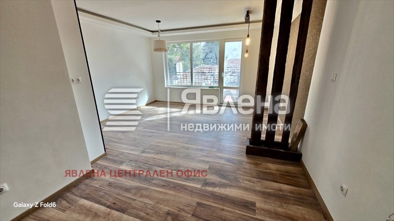 Продава 3-СТАЕН, гр. София, Разсадника