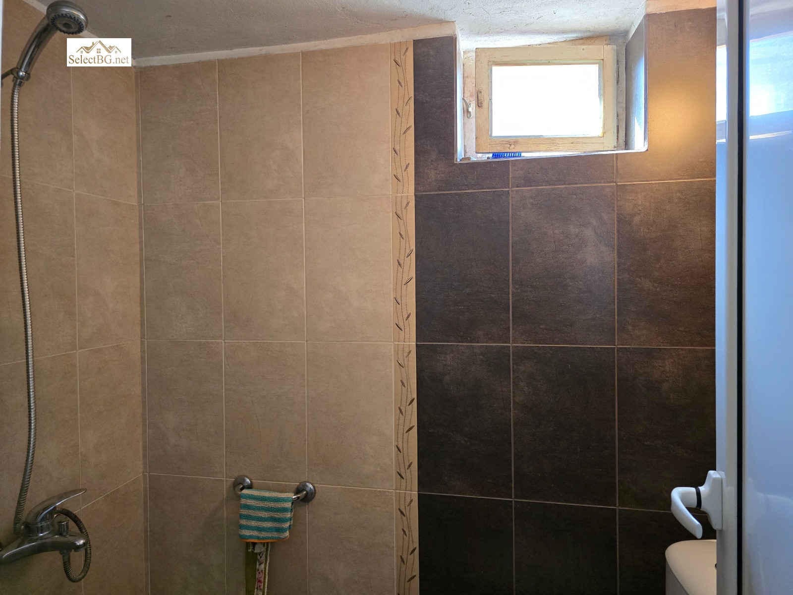 Продава КЪЩА, гр. Дряново, област Габрово, снимка 11 - Къщи - 53864003