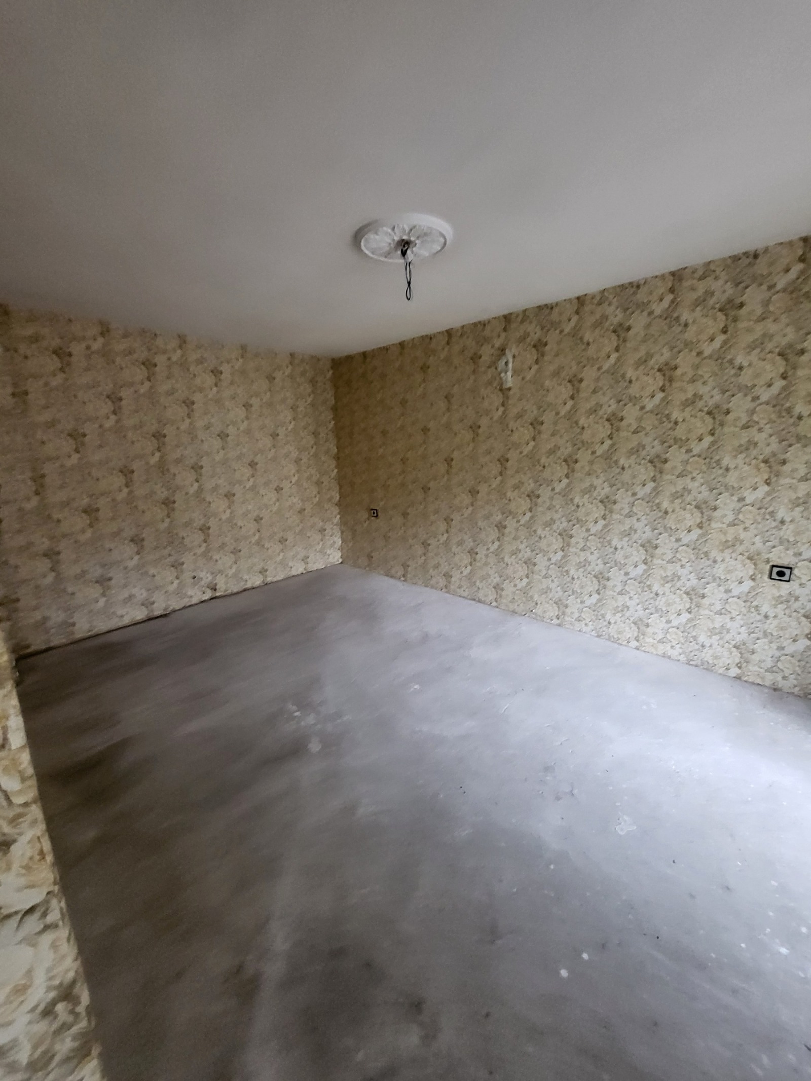 Продава КЪЩА, с. Тученица, област Плевен, снимка 5 - Къщи - 54008178