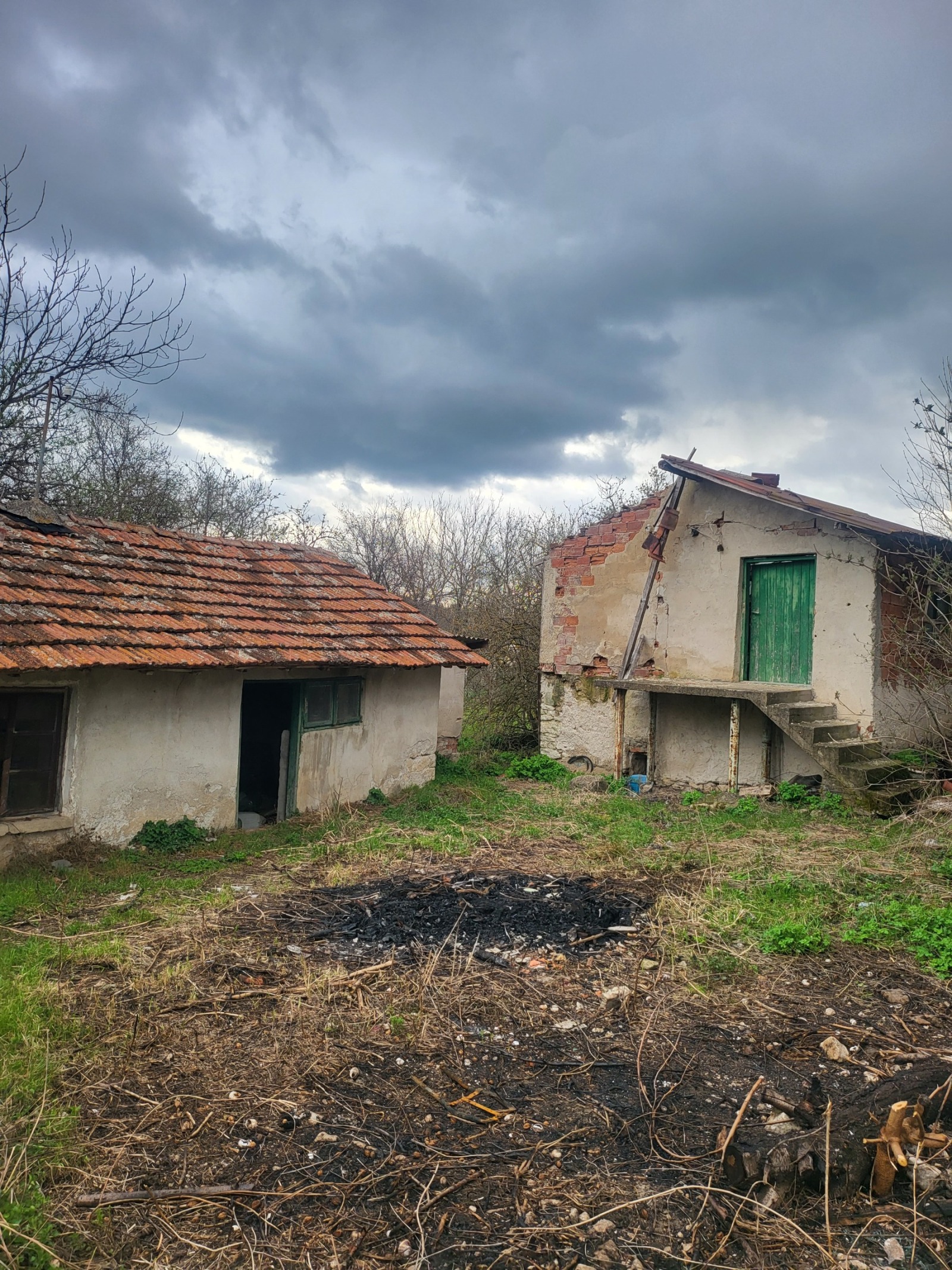 Продава КЪЩА, с. Тученица, област Плевен, снимка 10 - Къщи - 54008178