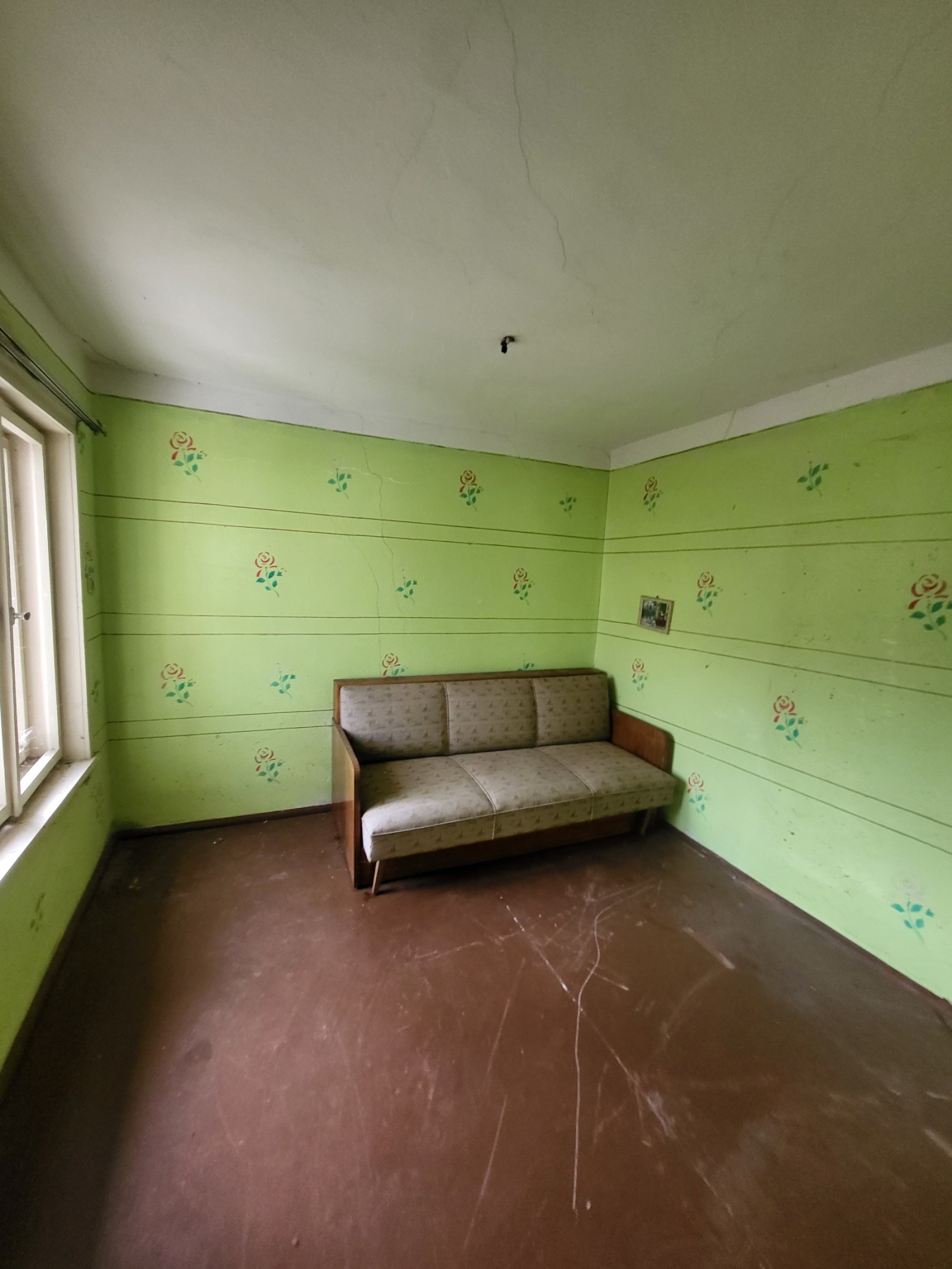 Продава КЪЩА, с. Тученица, област Плевен, снимка 2 - Къщи - 54008178