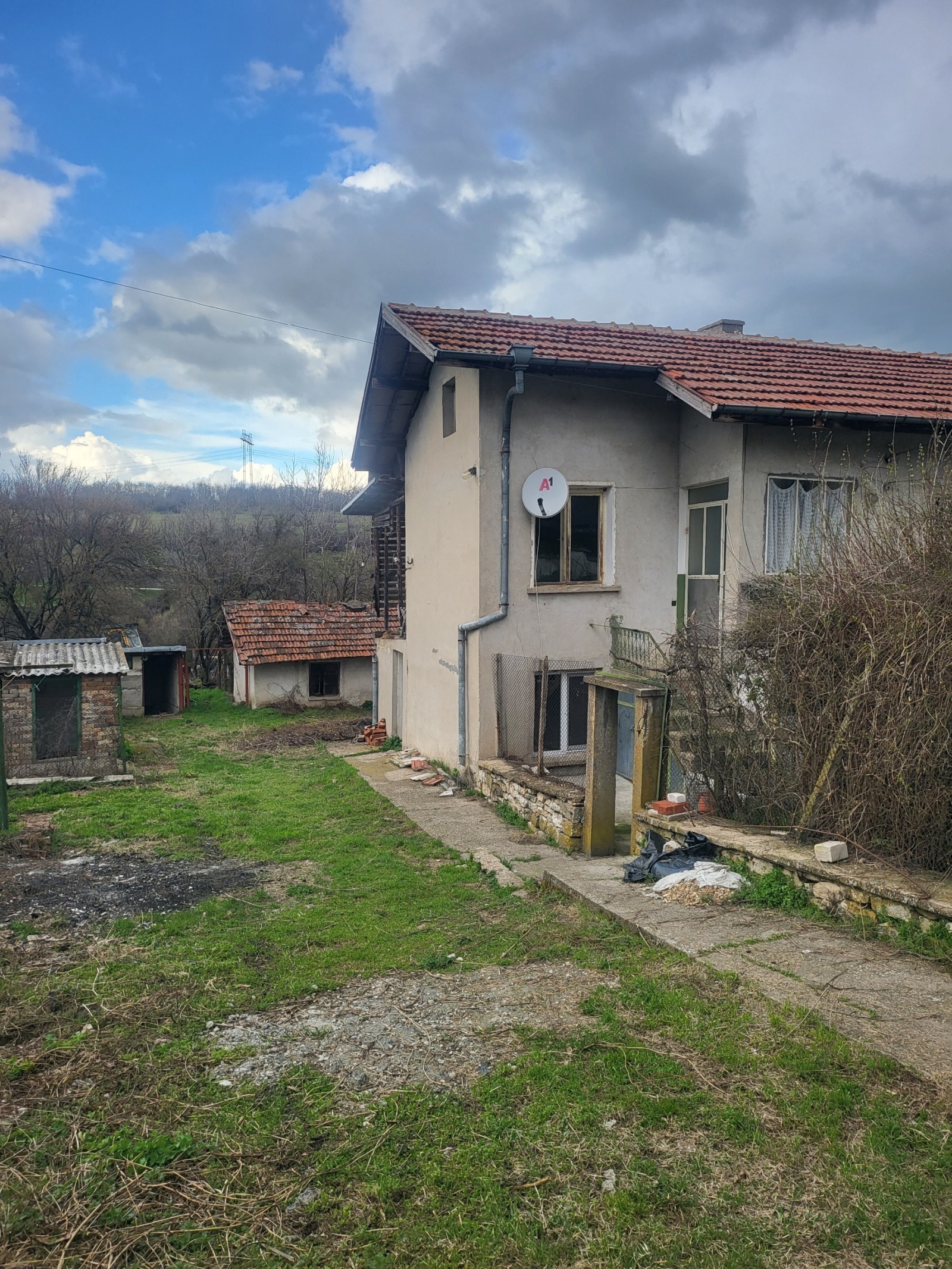 Продава КЪЩА, с. Тученица, област Плевен, снимка 14 - Къщи - 54008178