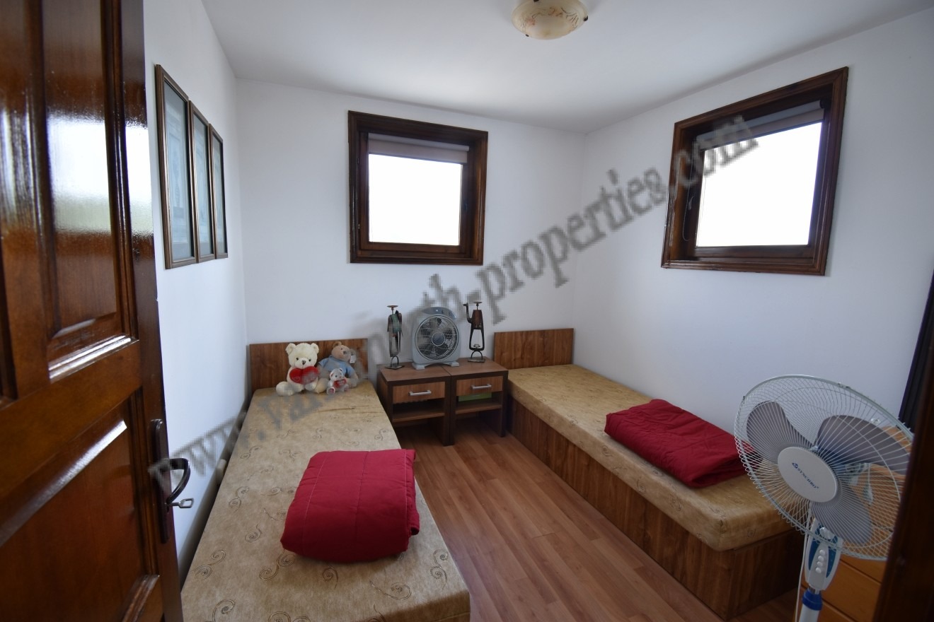 Продава КЪЩА, с. Соколово, област Добрич, снимка 11 - Къщи - 54678854