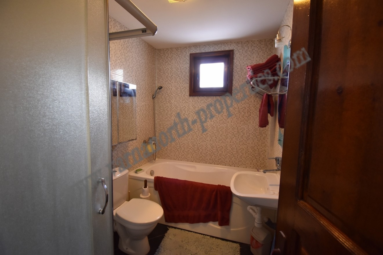 Продава КЪЩА, с. Соколово, област Добрич, снимка 13 - Къщи - 54678854