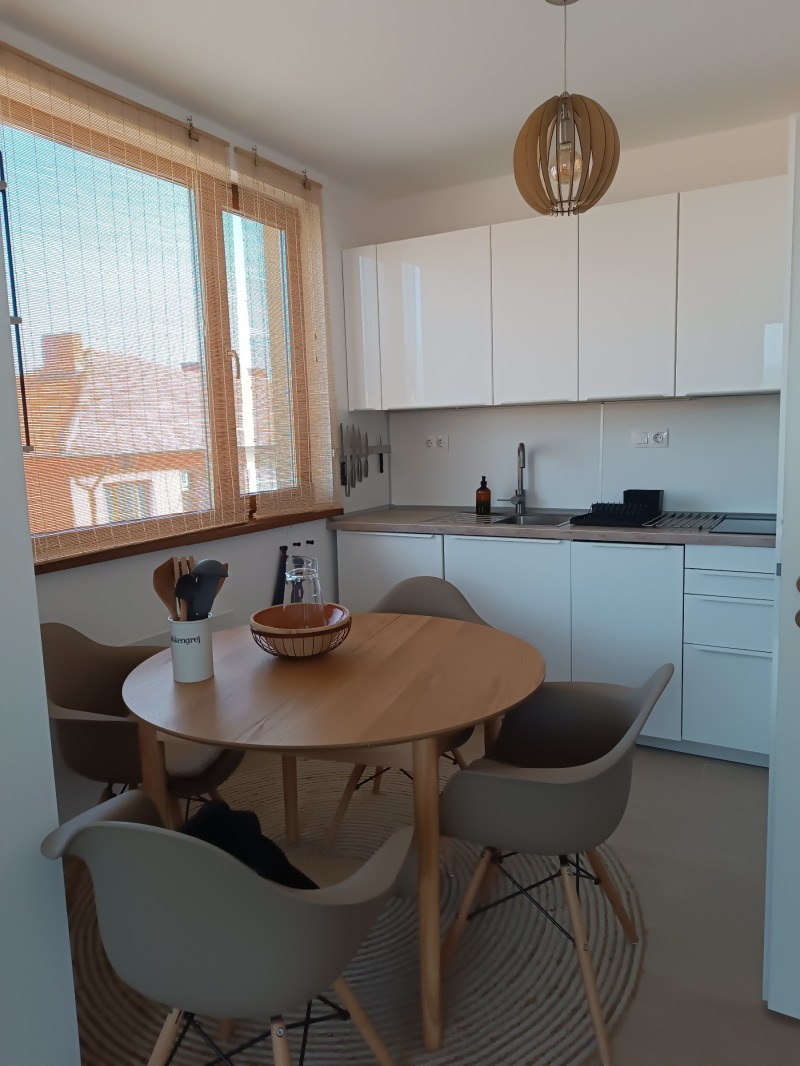 Продава ЕТАЖ ОТ КЪЩА в град Кюстендил, Бузлуджа - 100 кв.м / 98 000 € » 191 671.34 лв., ДЕМИ-СТИЛ ООД