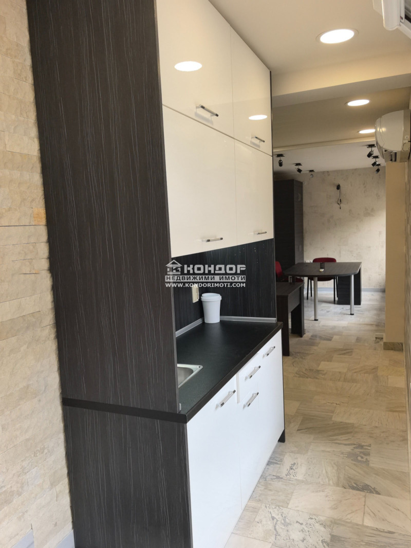 En venta  Oficina Plovdiv , Tsentar , 32 metros cuadrados | 31038853 - imagen [11]