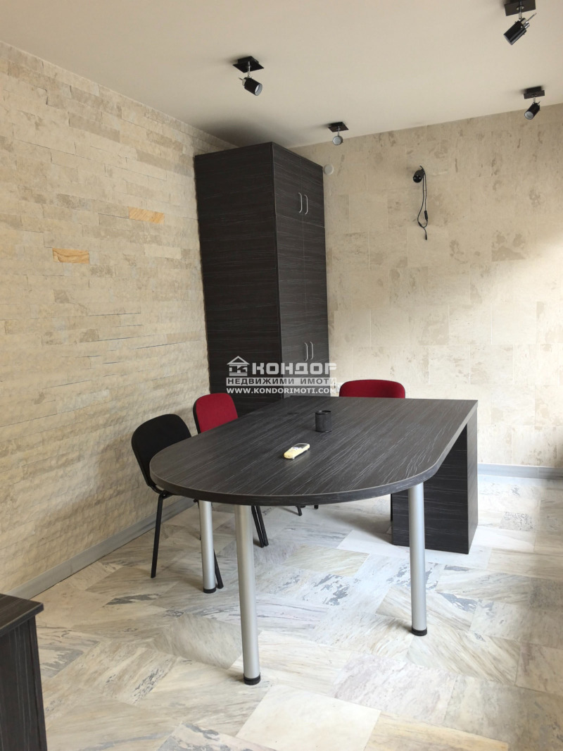 En venta  Oficina Plovdiv , Tsentar , 32 metros cuadrados | 31038853 - imagen [6]