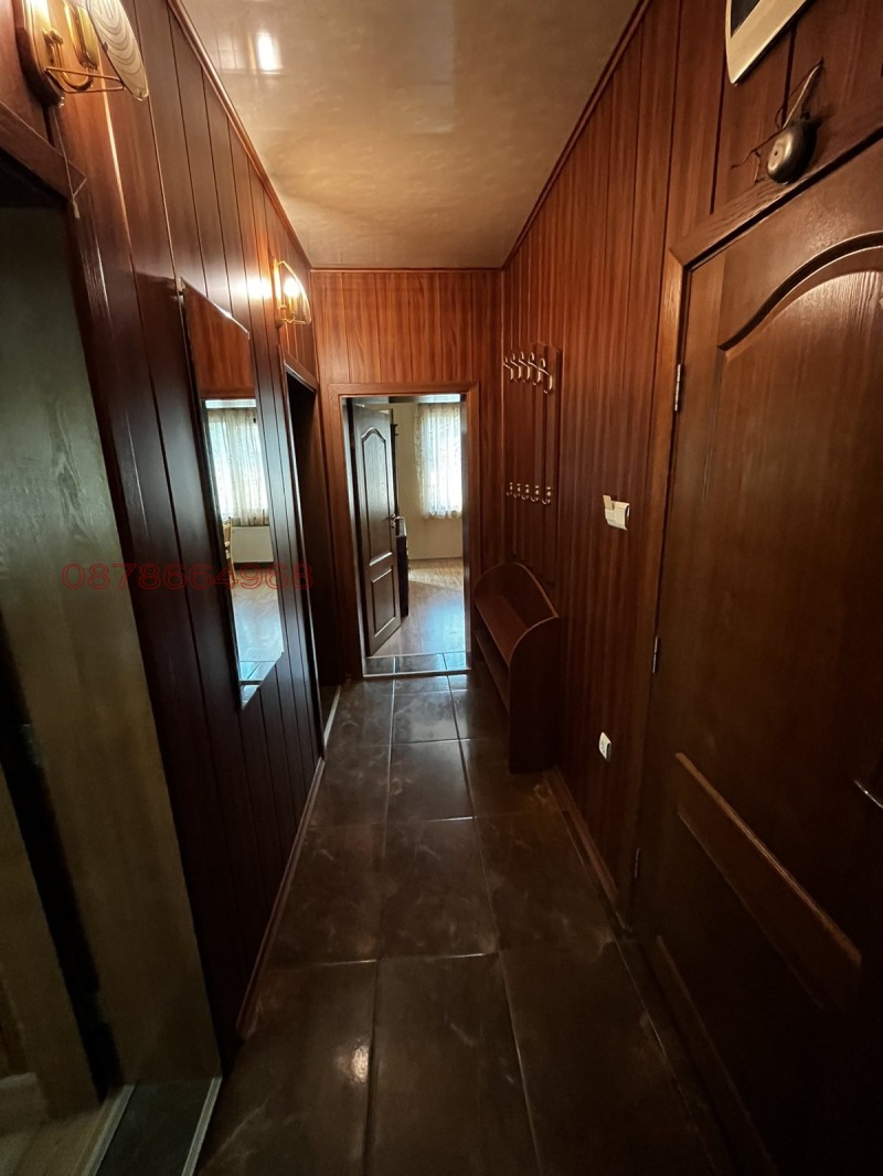 Продава ЕТАЖ ОТ КЪЩА, гр. Добрич, Червената пръст, снимка 5 - Етаж от къща - 52779858