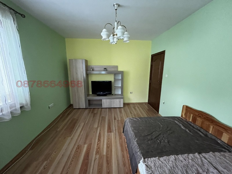 Продава ЕТАЖ ОТ КЪЩА, гр. Добрич, Червената пръст, снимка 7 - Етаж от къща - 52779858