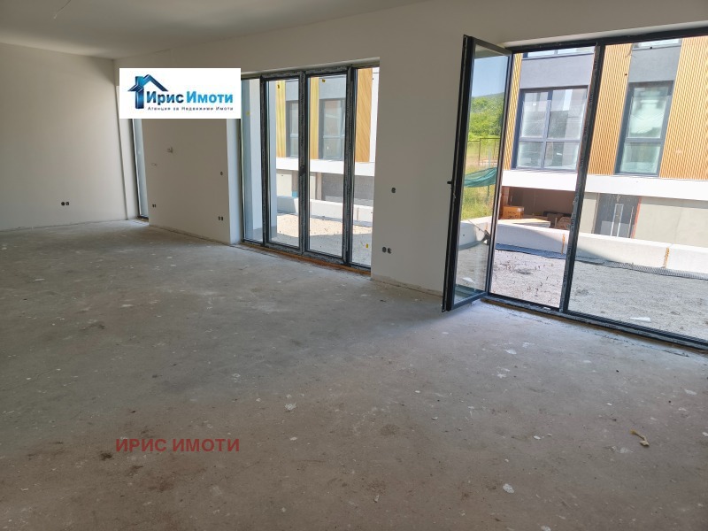 Продава  Къща град София , с. Бистрица , 302 кв.м | 29710573 - изображение [2]