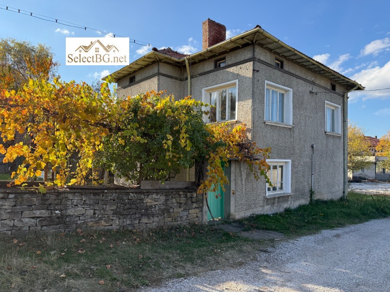 Продава КЪЩА, област Габрово, с. Буря • 80000 € / 156466.40 лв. • 33964965 1