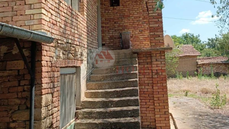 Продава КЪЩА, с. Лесичери, област Велико Търново, снимка 7 - Къщи - 52622652