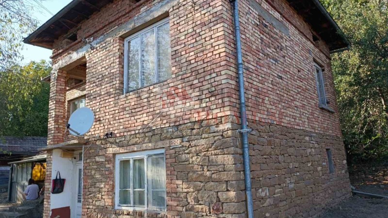 Продава КЪЩА, с. Лесичери, област Велико Търново, снимка 6 - Къщи - 52622652