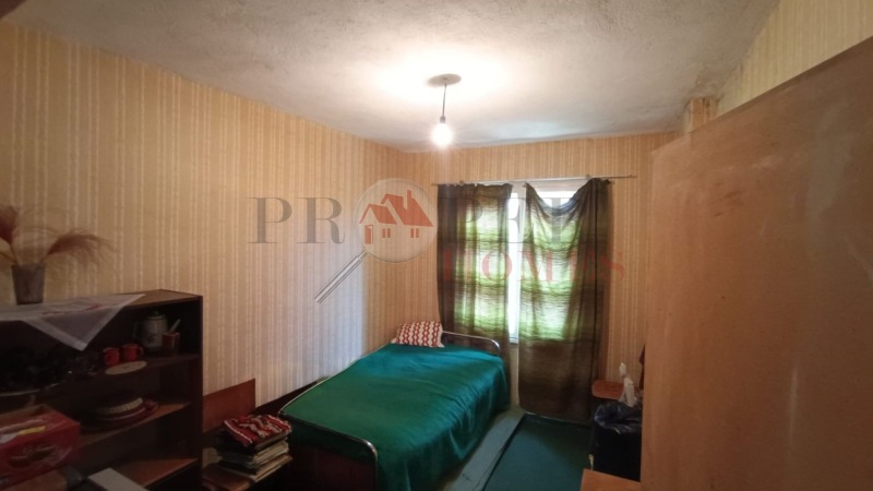 Продава КЪЩА, с. Лесичери, област Велико Търново, снимка 9 - Къщи - 52622652