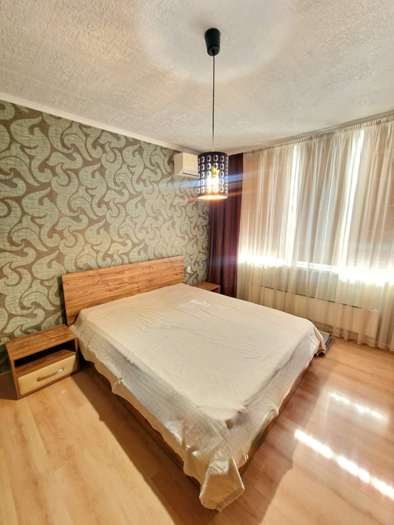 Продава  3-стаен град Добрич , Център , 100 кв.м | 33161787 - изображение [12]