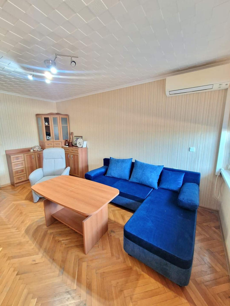 Na prodej  2 ložnice Dobrič , Centar , 100 m2 | 33161787