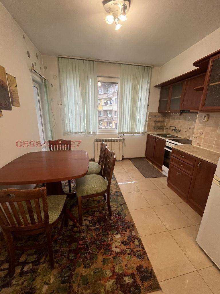 Продава 3-СТАЕН, гр. Перник, Център, снимка 5 - Апартаменти - 52770920