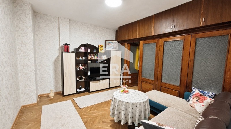 Продава 4-СТАЕН, гр. Търговище, Боровец, снимка 8 - Апартаменти - 56733065