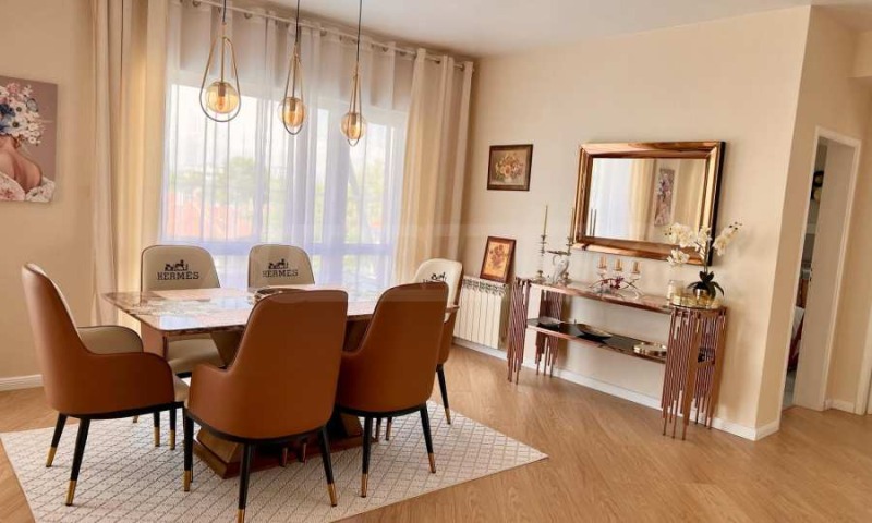 Продава  3-стаен град Пловдив , Център , 120 кв.м | 73012973