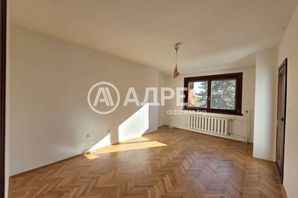 Продава КЪЩА, гр. София, Горна баня, снимка 17 - Къщи - 53808599