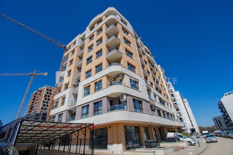 Продава 4-СТАЕН в град София, Младост 4 - 283 кв.м / 750 000 € » 1 466 872.50 лв., АРКО РИЪЛ ЕСТЕЙТ