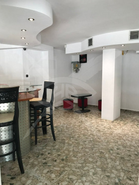 ЗАВЕДЕНИЕ, 67 m2