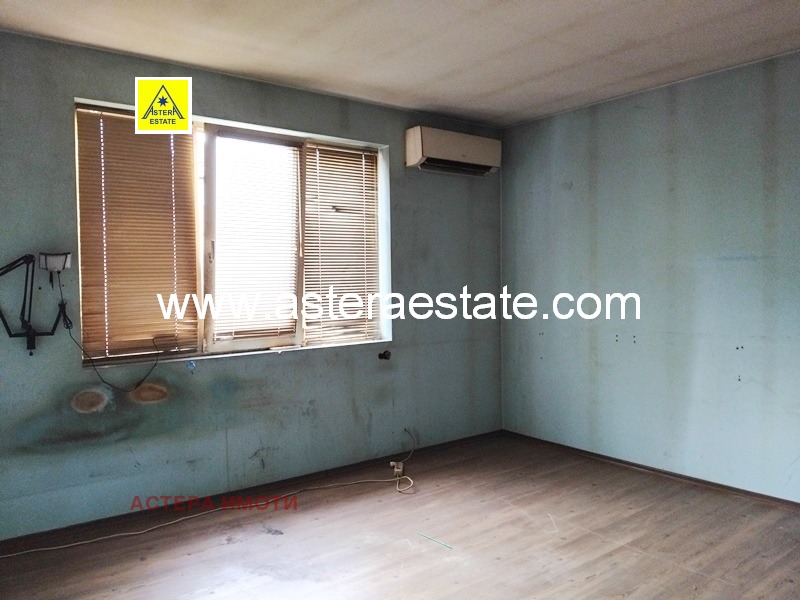 Продава МНОГОСТАЕН, гр. Благоевград, Широк център, снимка 7 - Апартаменти - 53367777