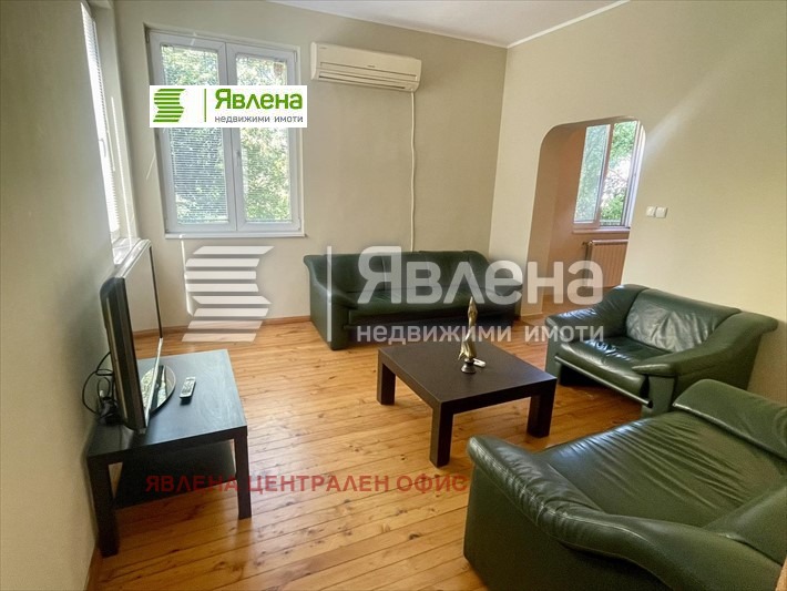 Продава КЪЩА, гр. София, Оборище, снимка 2 - Къщи - 48020429