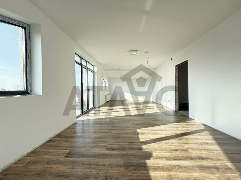 Продава КЪЩА, с. Радиново, област Пловдив, снимка 15 - Къщи - 52652172